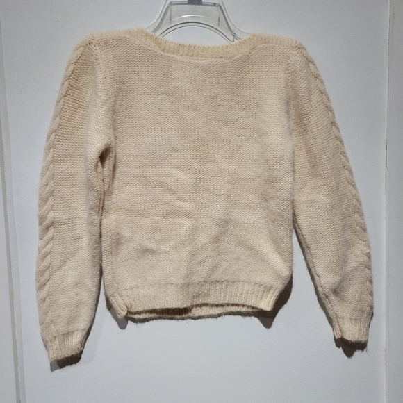 Alpaca Sweater - Picture 3 of 8